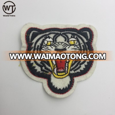 Embroidery tiger shape cotton company patch for dress